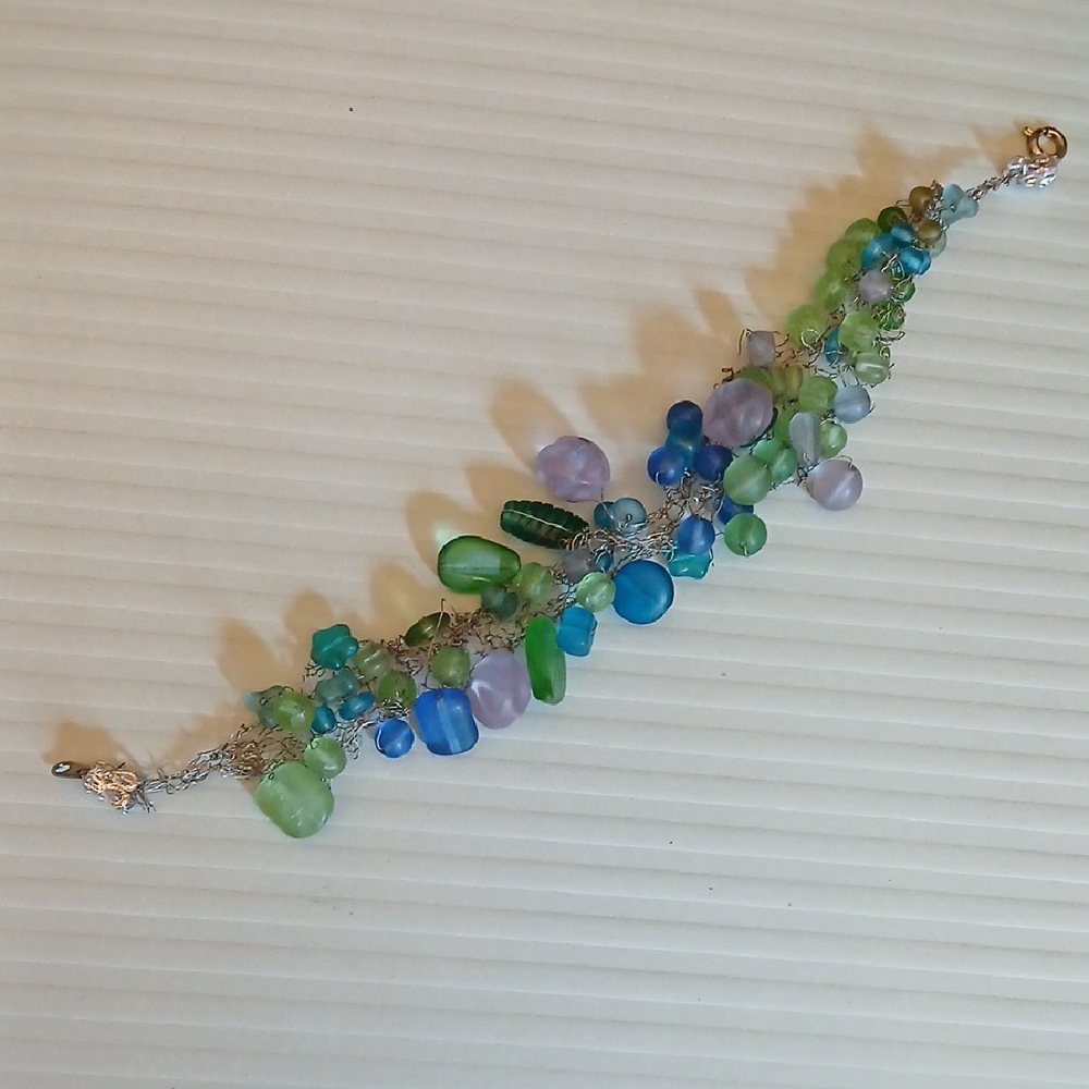 NWOT Artisan Women's Multicolor Wire Beaded Bracelet Sea Glass Color - Picture 5 of 17